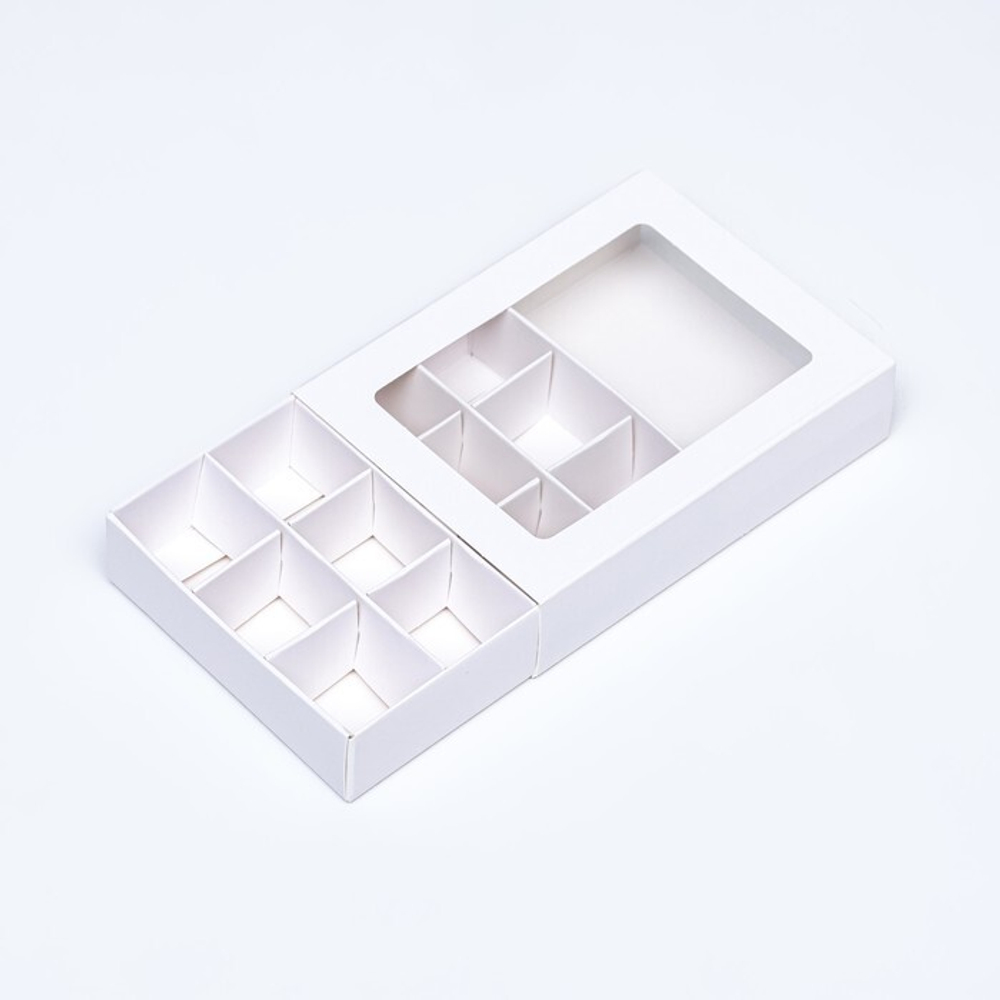 Коробка МИНИ для 12 конфет с окном БЕЛАЯ 11.5×8.7×2.5 см