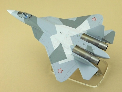 Модель самолета Су-57 (М1:72, 052, Камуфляж)