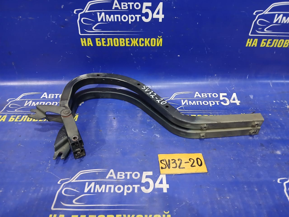 Петля багажника TOYOTA CAMRY 1991