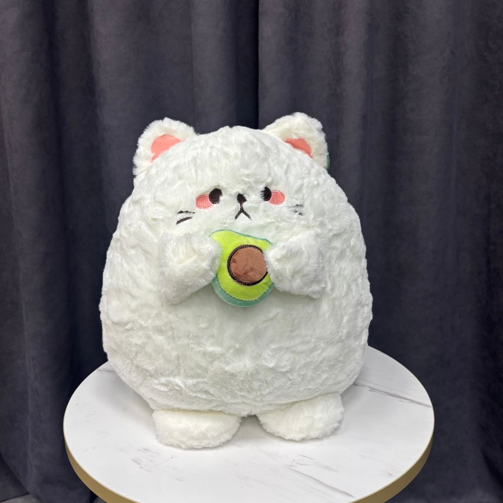Кошка с авокадо