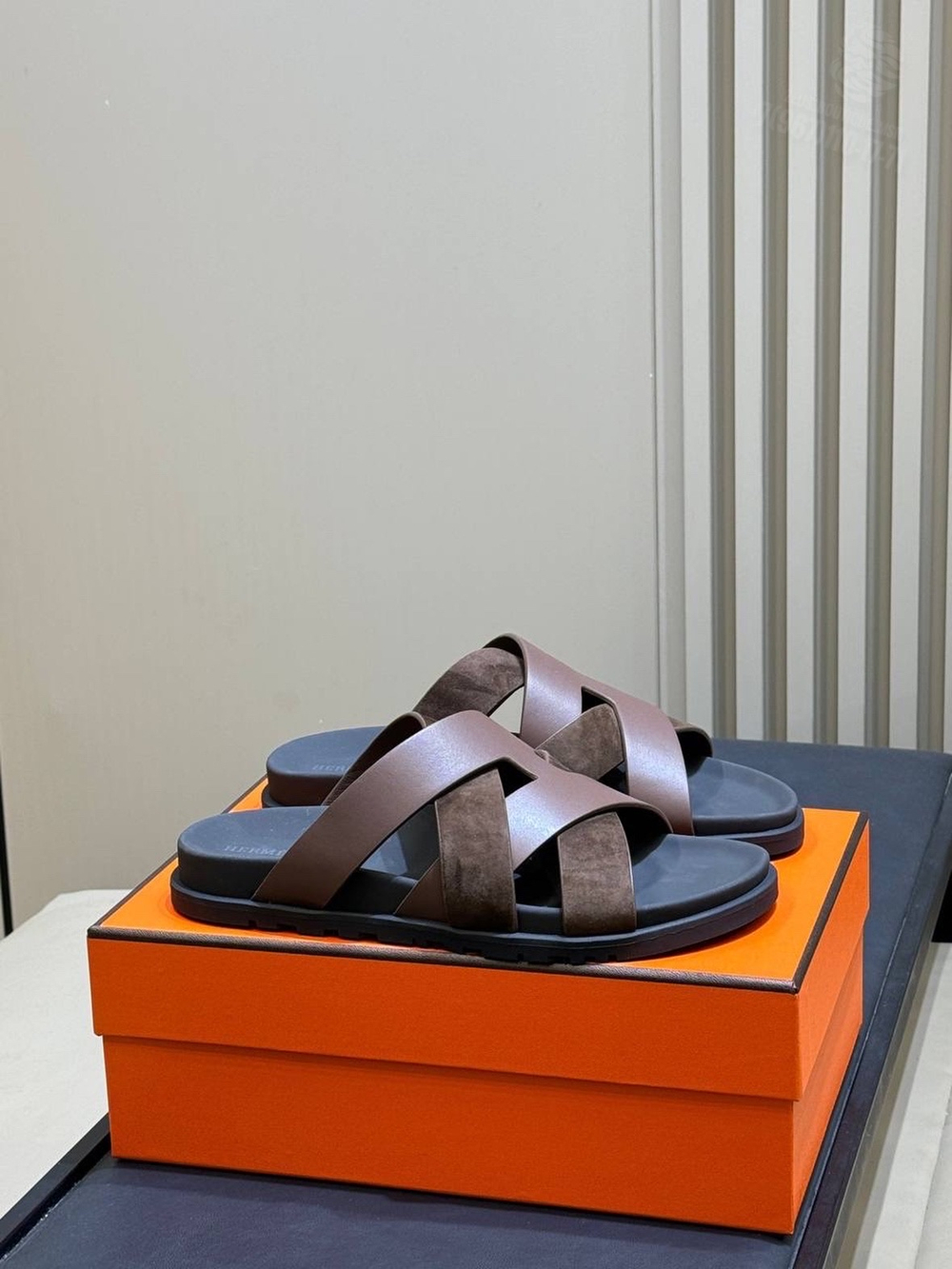 Шлепанцы Hermes Kazimir