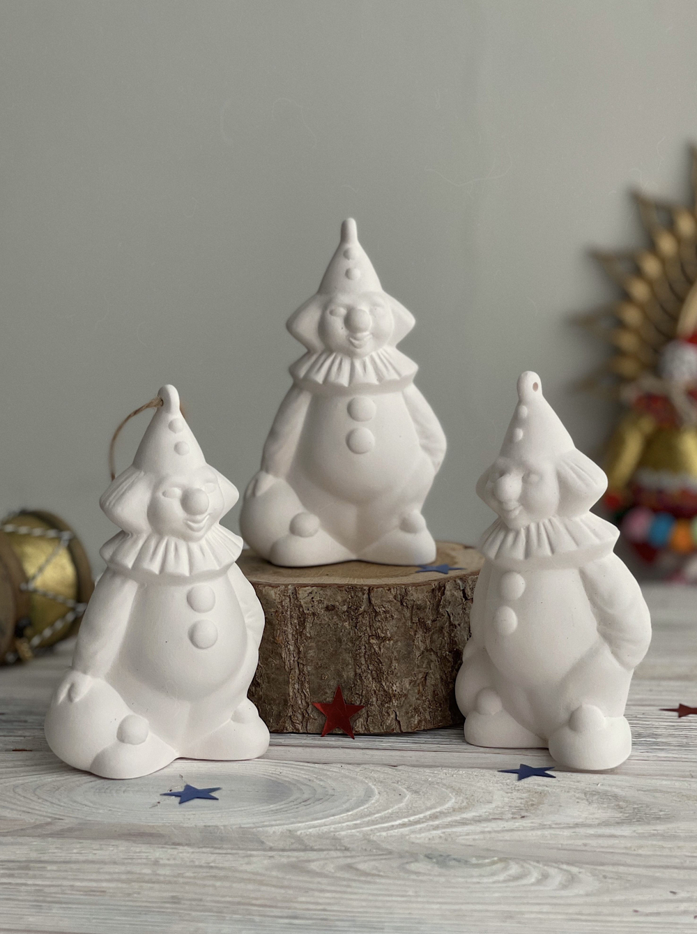 Елочная игрушка Клоун с мячом для росписи, фарфоровый