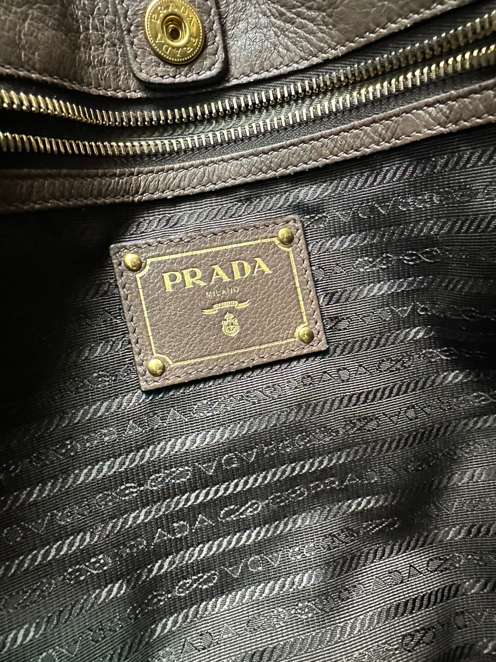 Сумка Prada Vitello Daino
