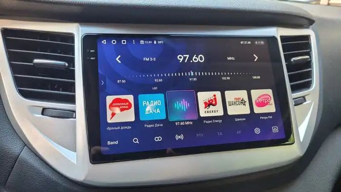 Магнитола для Hyundai Tucson 3 2015-2018 (без штатной КЗВ, рамка серебро) - Teyes CC3-2K монитор 9.5" 2K QLED на Android 10, Быстрая, CarPlay, 4G SIM-слот