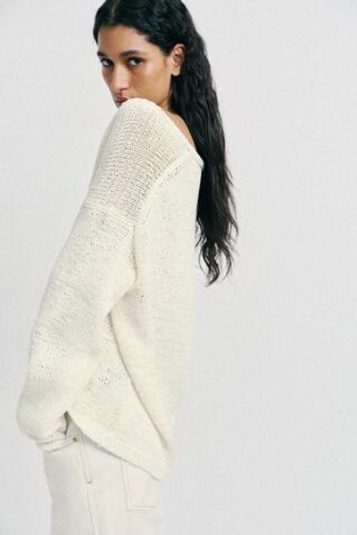 Свитер с V-образным вырезом - ZARA