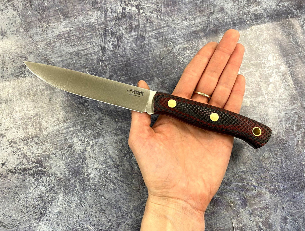 Нож Slender M, N690, микарта красно-черная, 212.0954