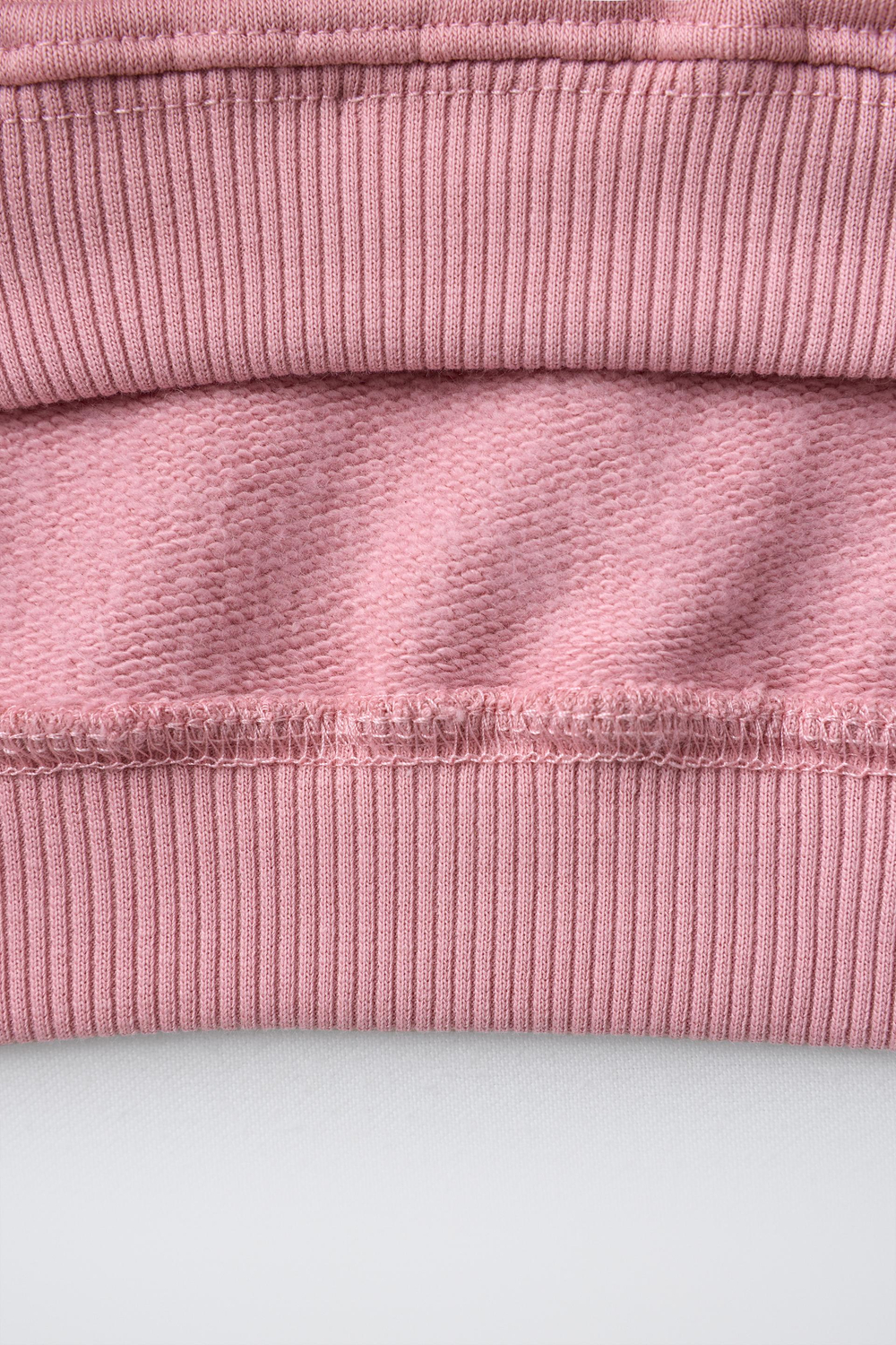 ZARA ТОЛСТОВКА С ВЫШИВКОЙ «МЕДВЕДЬ», ПАСТЕЛЬНО-РОЗОВЫЙ