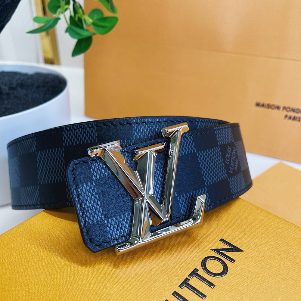 Louis Vuitton Кожаный двухсторонний ремень