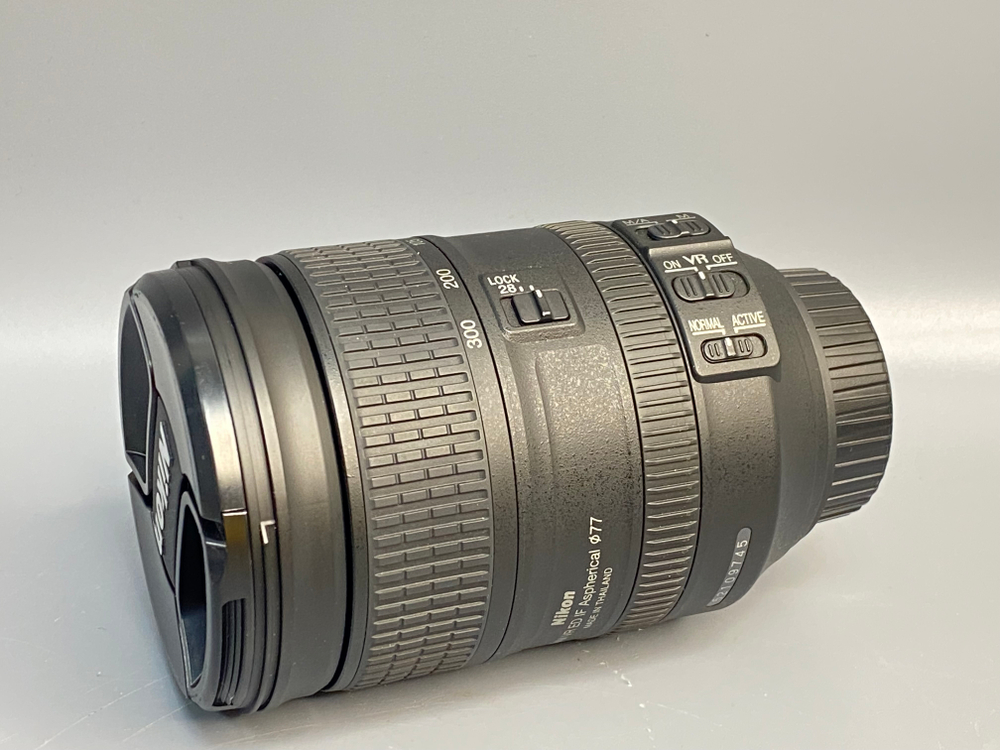 Nikon 28-300mm 3.5-5.6G ED VR AF-S Nikkor