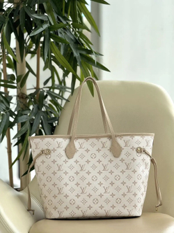 Сумка Louis Vuitton
