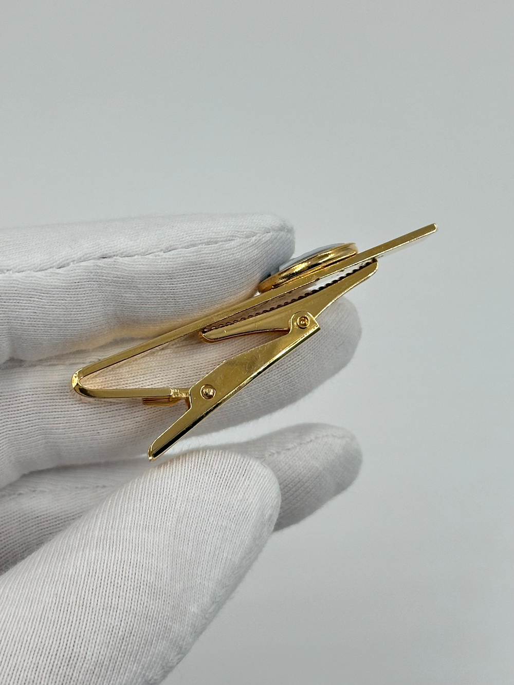 Зажим для галстука синий с лошадью Wedgwood