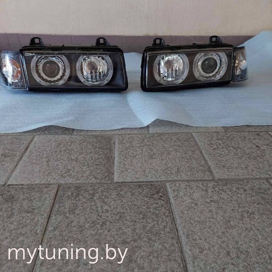 Передние фары Bmw 3 E36 angel eyes black