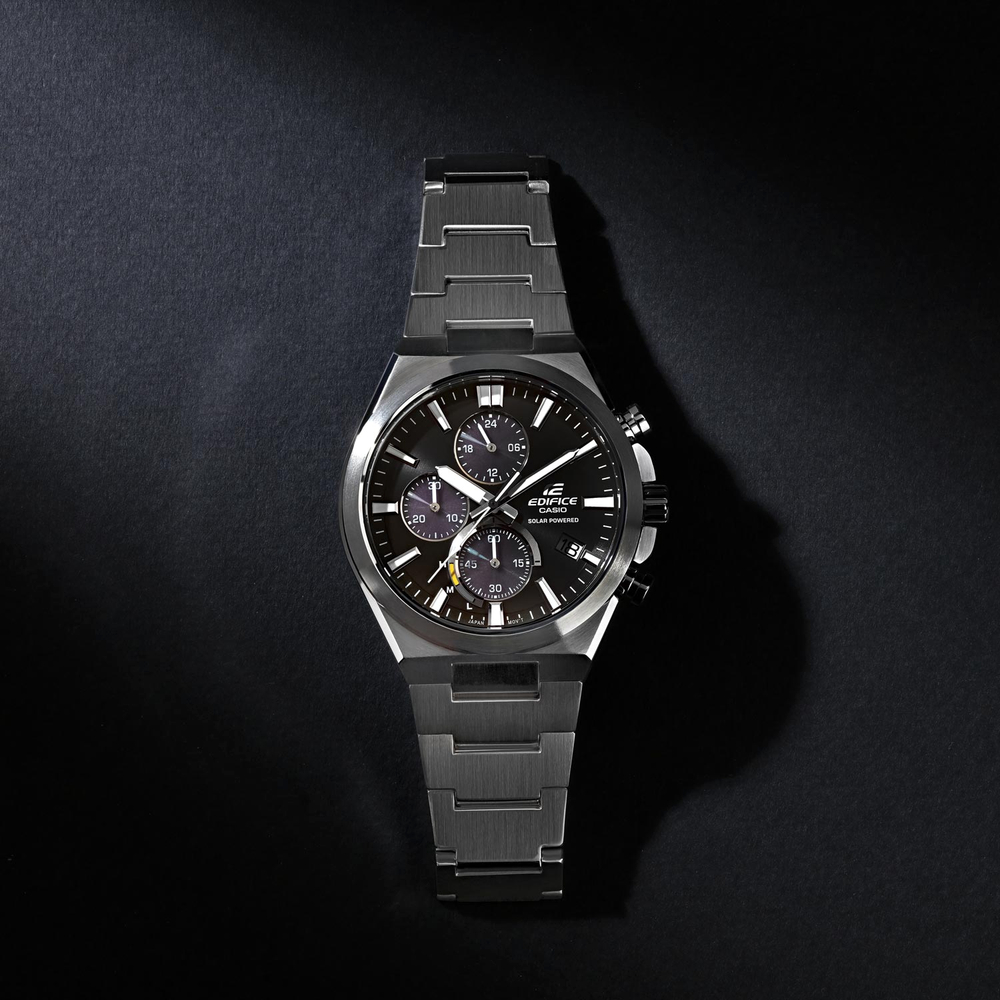 Часы Casio EQS-950D-1A