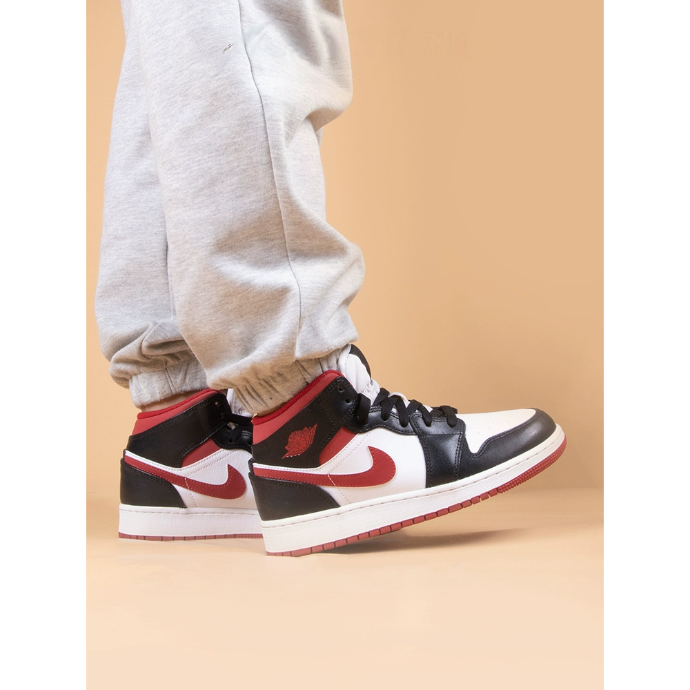 Jordan Kids Air Jordan 1 Mid "Metallic Red" Sneakers
