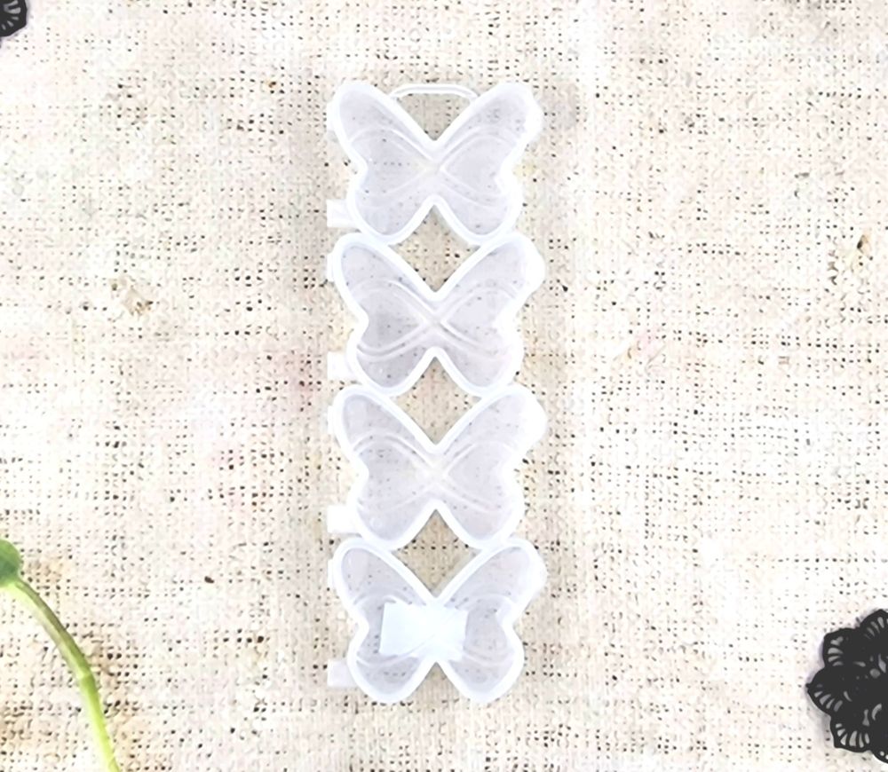 Контейнер для бисера "Бабочка", 4 секции, р. 18x6 cм