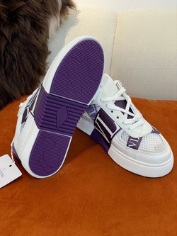 Кроссовки Valentino