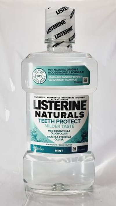 Ополаскиватель для полости рта Listerine Naturals Teeth Protect Мягкий вкус а 500 мл