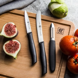 Zwilling Набор из 2 ножей Twin Grip + овощечистка EAN 4009839193996