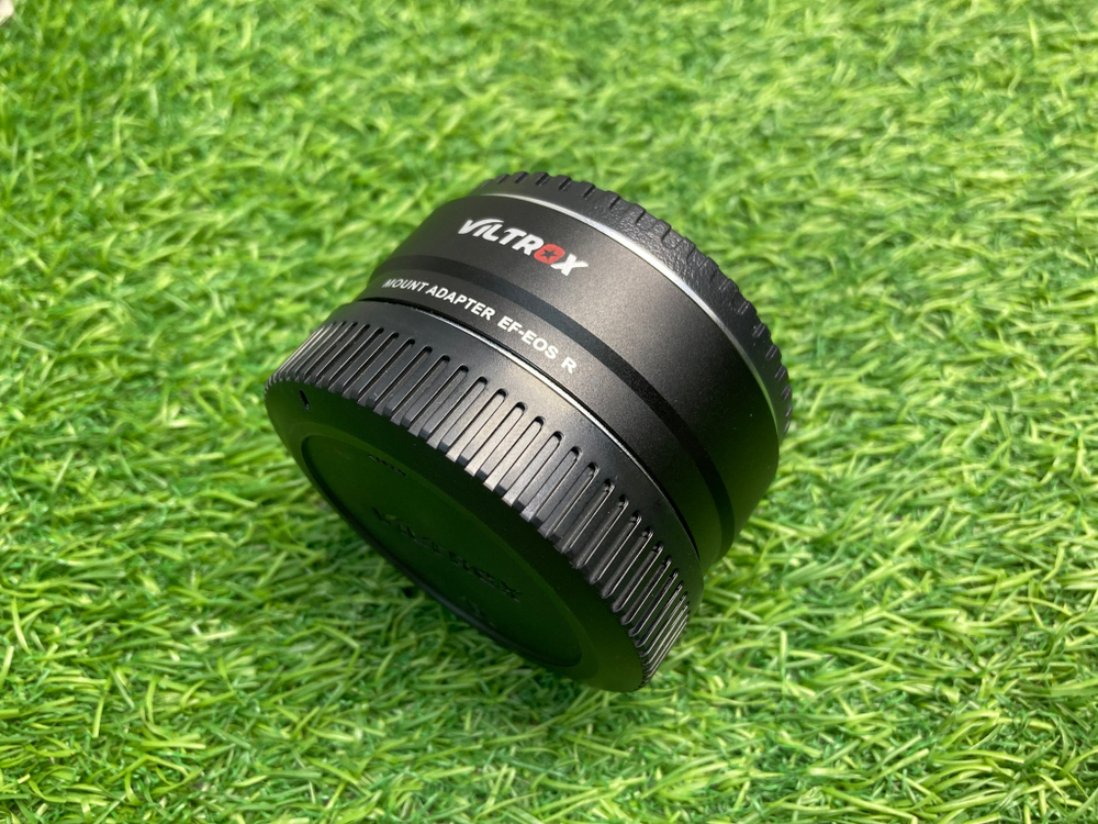 Viltrox EF-EOS R