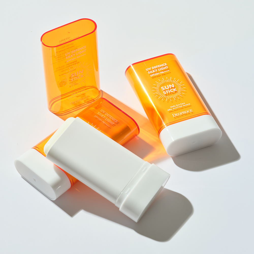 Солнцезащитный стик Defence Silky Light Sun Stick, 19гр