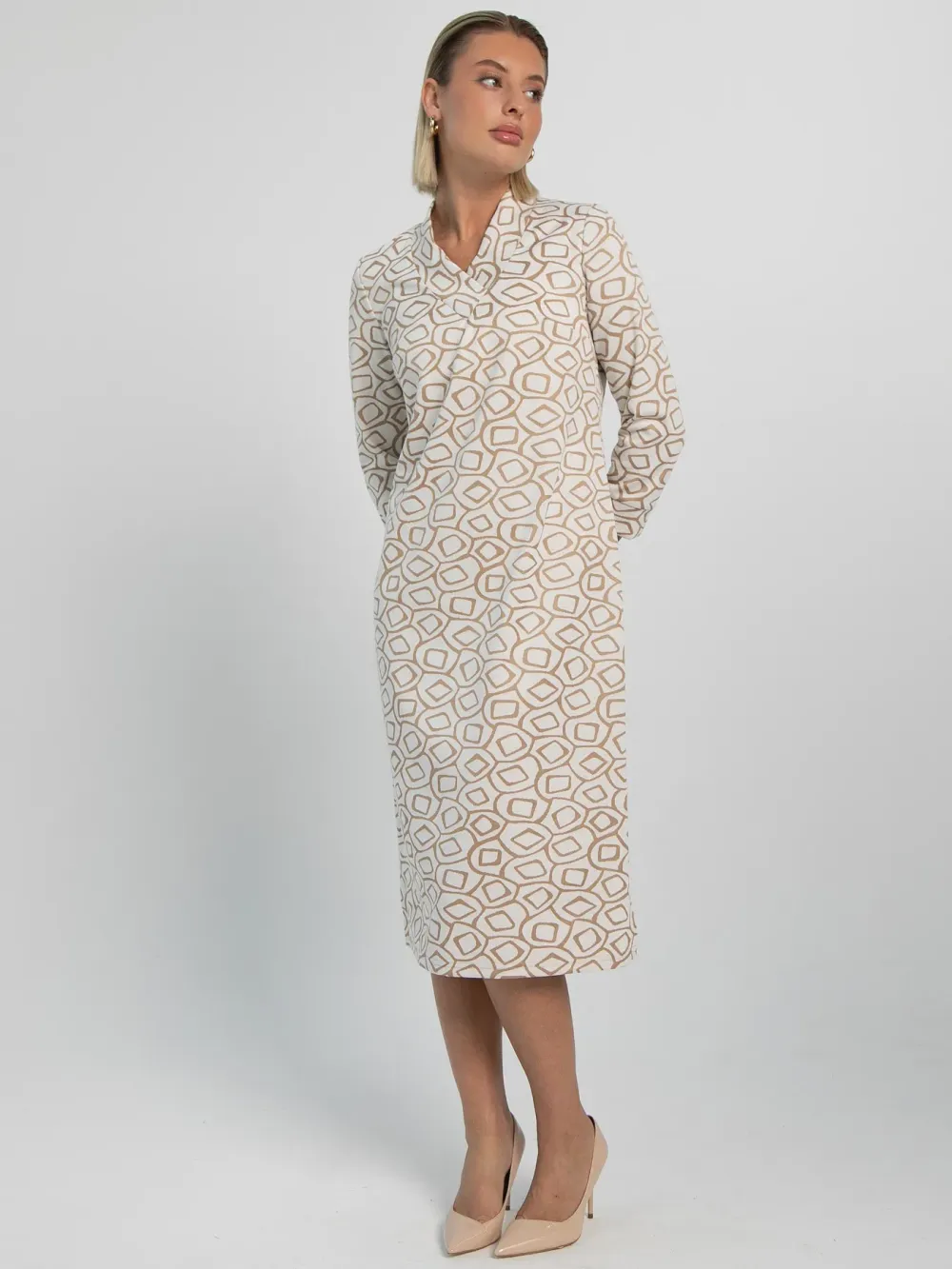 Платье Лаконичный стиль (бежевое) П16035-19М LT Collection