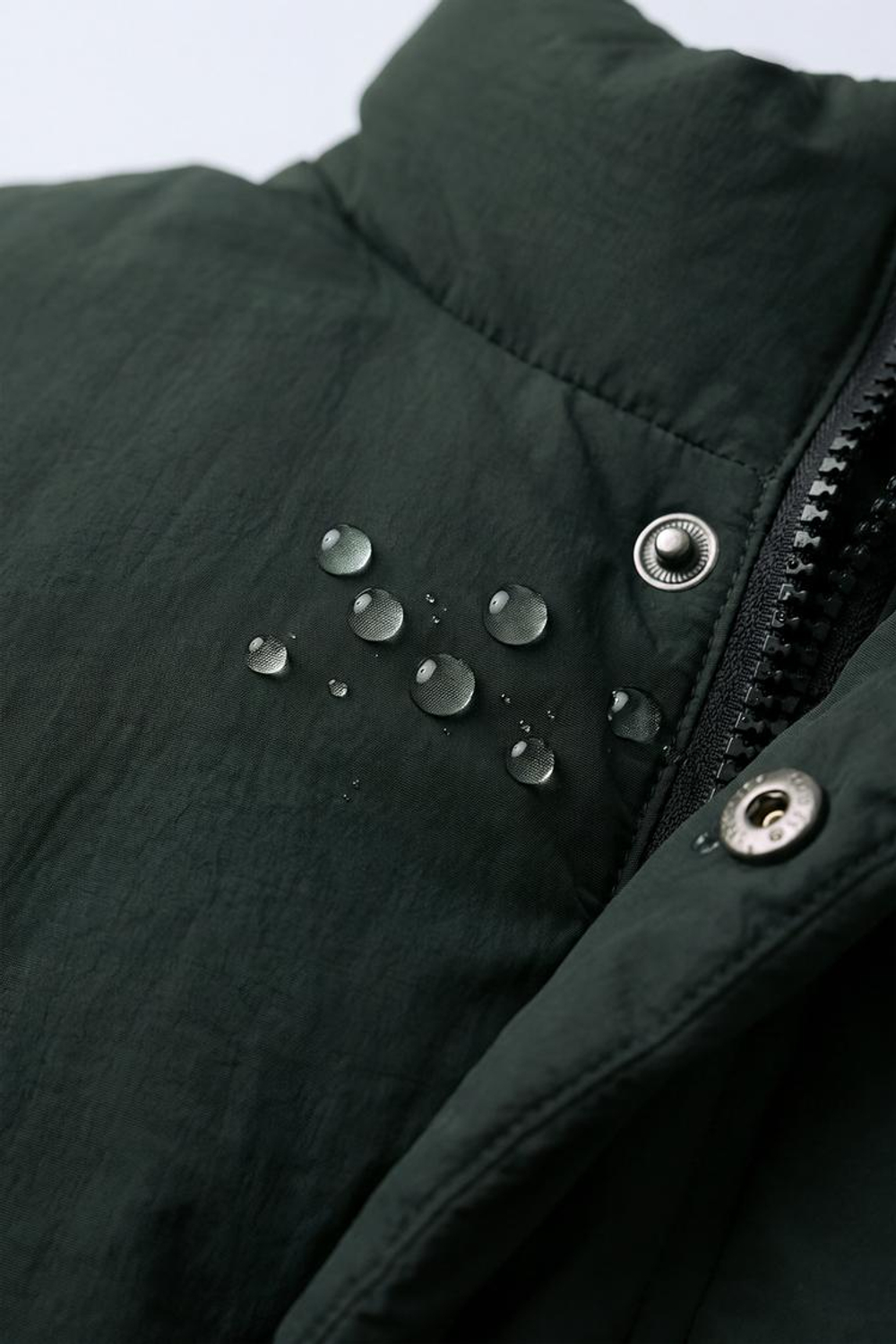 ZARA СТЕГАНАЯ КУРТКА WATER REPELLENT, ТЕМНО-ЗЕЛЕНЫЙ