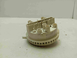 LAVALOGIC1410 кт213 Датчик уровня воды для стиральной машины AEG 110571100 б/у
