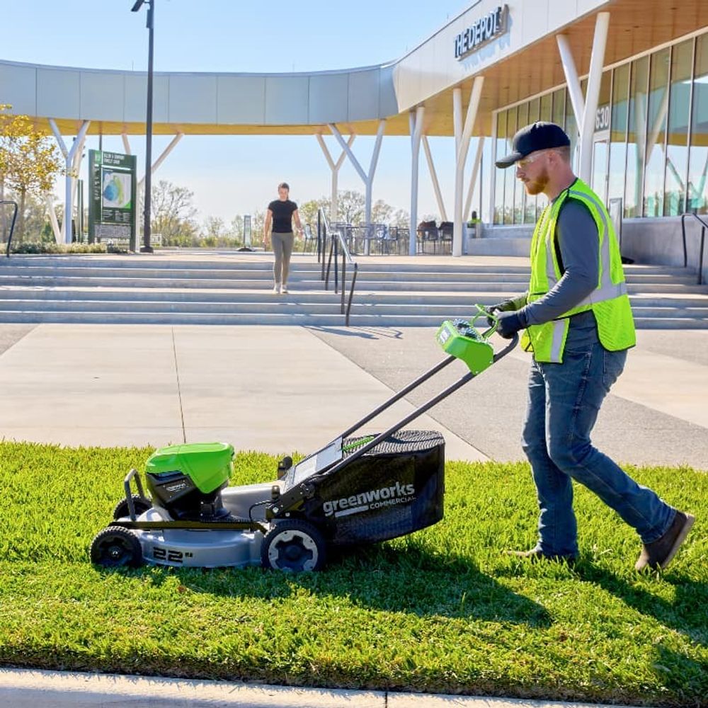 Газонокосилка аккумуляторная Greenworks LM221S Арт. 2519407, OPTIMUSTM, 82V, 56см, самоходная, бесщеточная, без АКБ и ЗУ