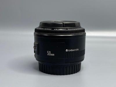 Canon EF 50mm f/1.8 II