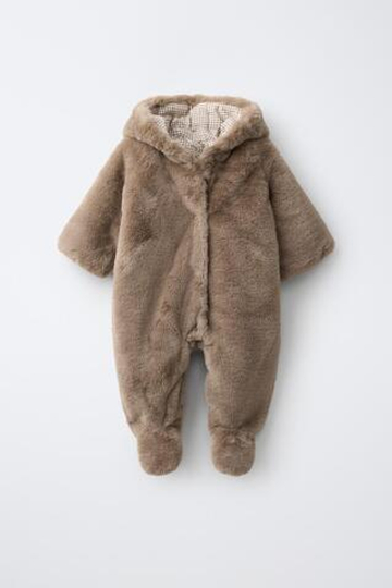 ZARA КОМБИНЕЗОН ИЗ ИСКУССТВЕННОГО МЕХА С УШКАМИ, СЕРО-КОРИЧНЕВЫЙ