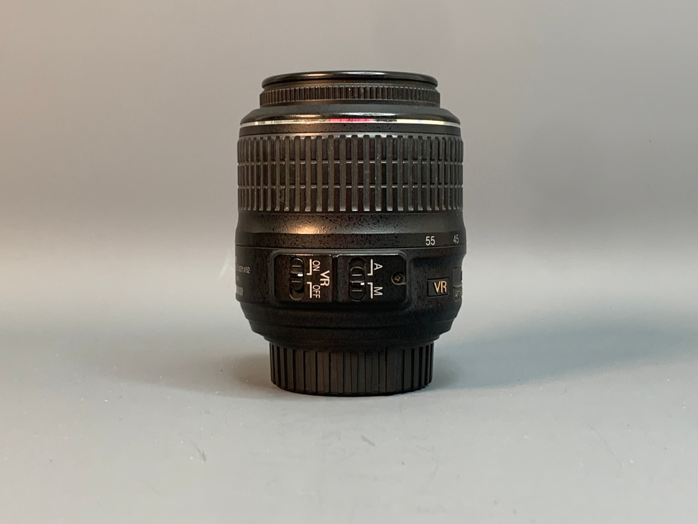 Nikon 18-55mm 3.5-5.6G AF-S VR DX