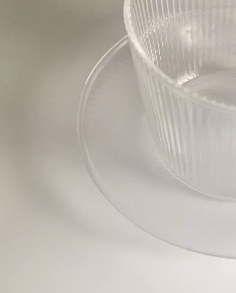 ZARA HOME ЧАЙНАЯ ЧАШКА И БЛЮДЦЕ ИЗ ТЕРМОСТОЙКОГО СТЕКЛА, ПРОЗРАЧНЫЙ