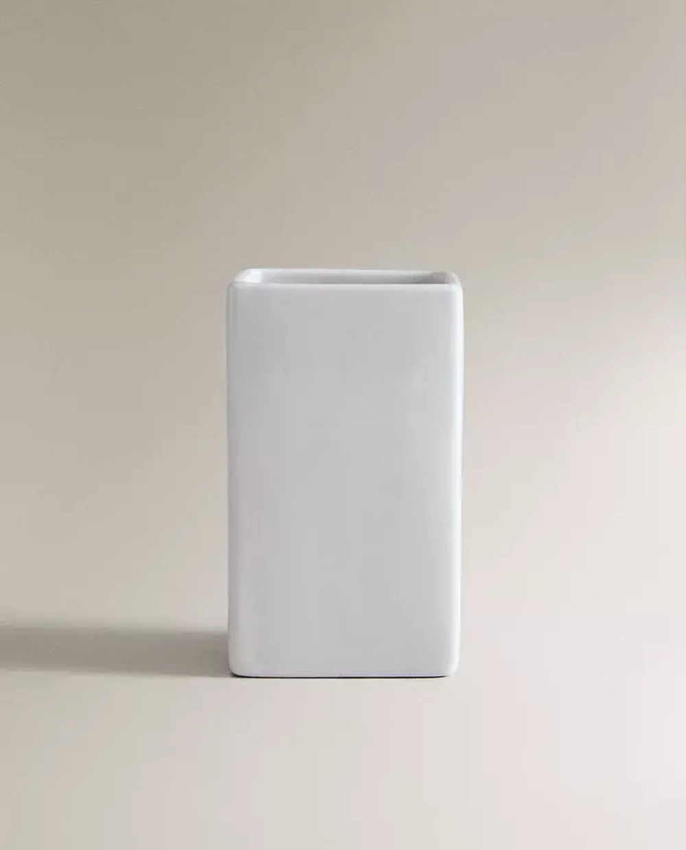 ZARA HOME ФАЯНСОВЫЙ СТАКАН ДЛЯ ЗУБНЫХ ЩЕТОК, БЕЛЫЙ