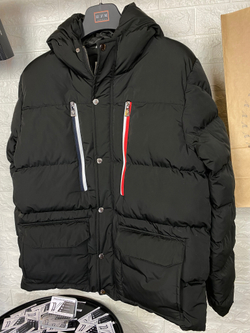 Пуховик Moncler