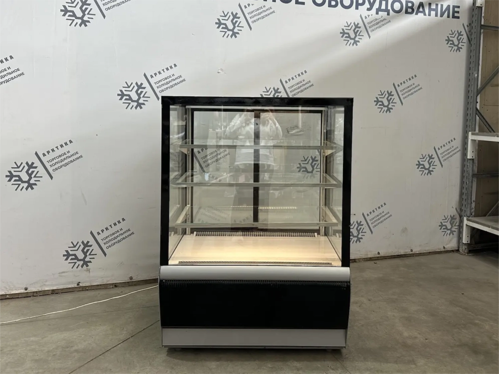 Кондитерская витрина Carboma K70 VV 0.9-1