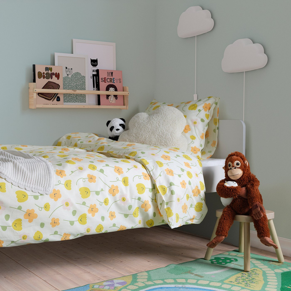 IKEA BARNDRÖM  (ИКЕА БАРНДРЁМ)  -  Подушка - белая/облачко 36x45 см