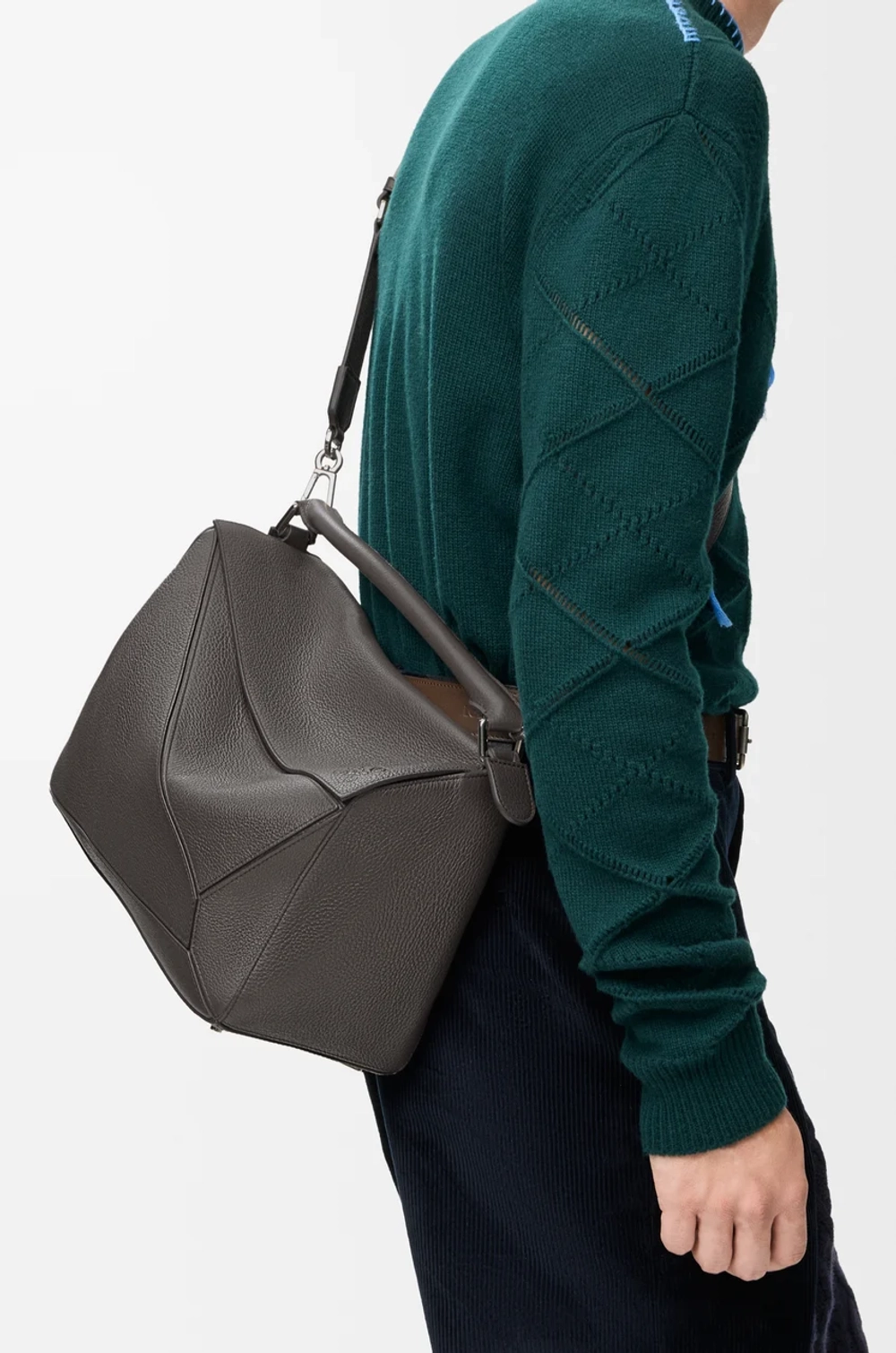Loewe Большая сумка Puzzle мягкой зернистой телячьей кожи, темно-серый