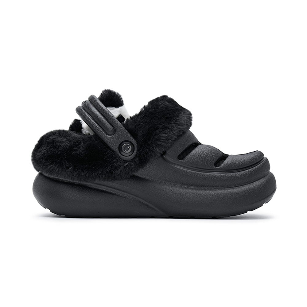 Champion Closed Toe Slippers Women"s Black/Milk White
