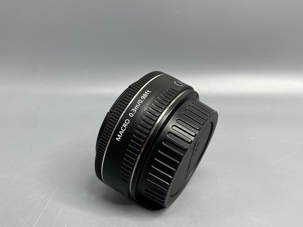 Canon EF 40mm 2.8 STM
