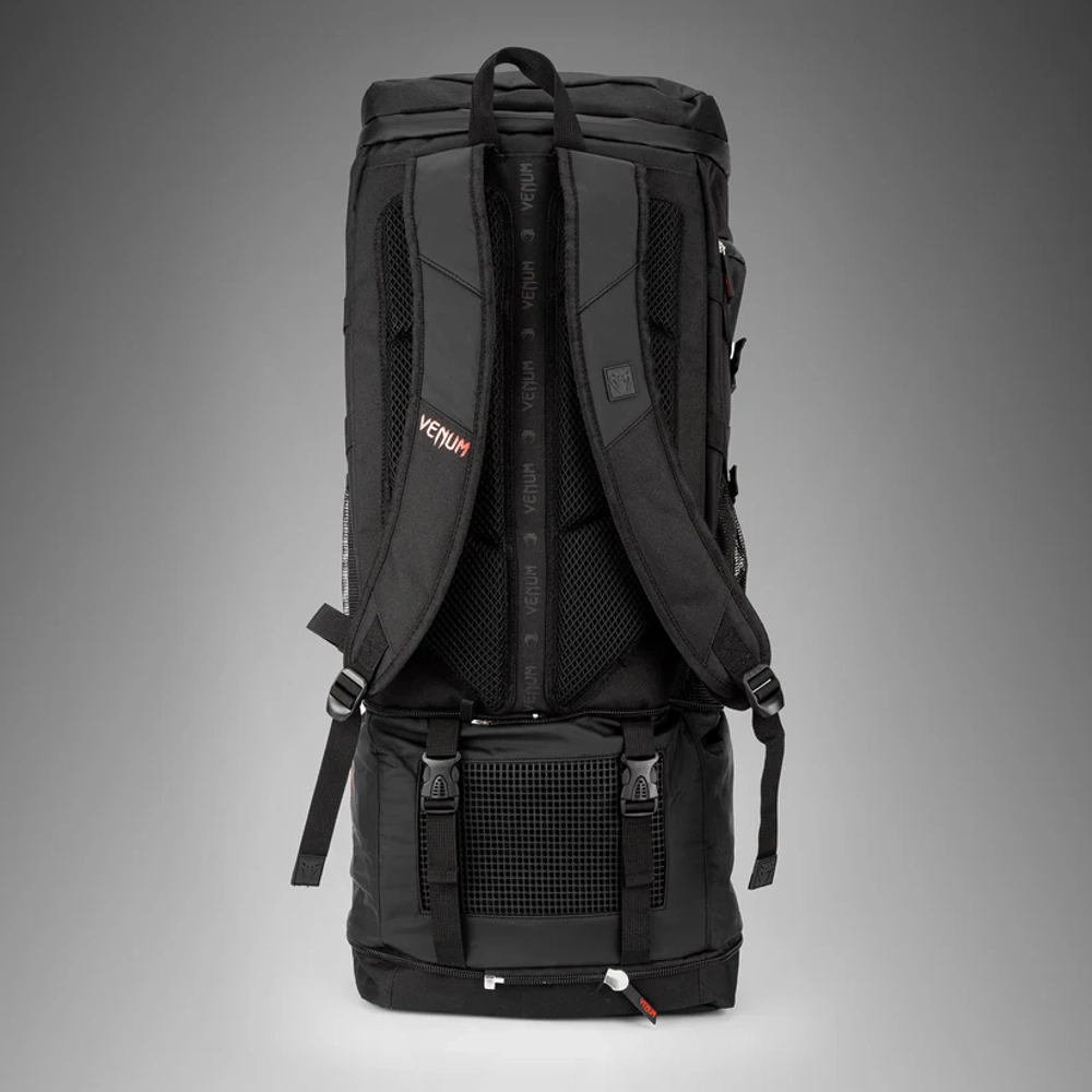 Рюкзак Venum Challenger Xtrem Evo Black/Red