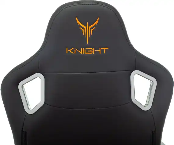 Кресло игровое Knight Outrider черный ромбик экокожа с подголов. крестов. металл