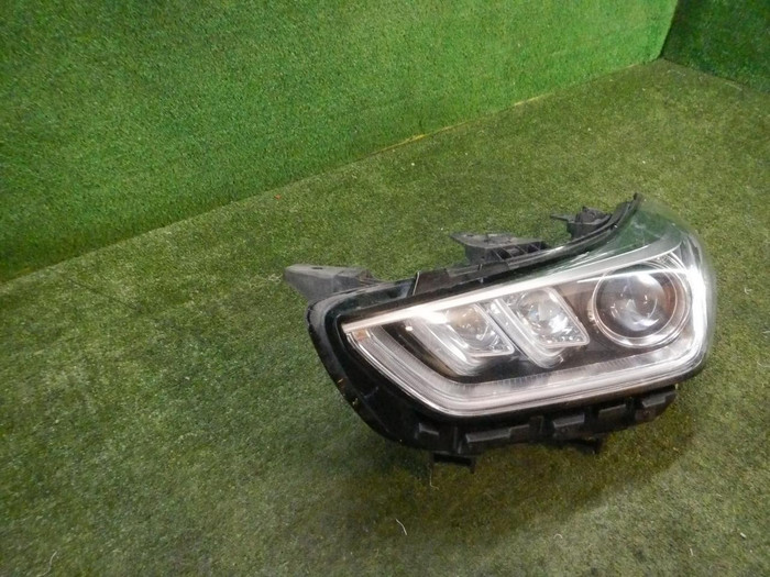 Фара левая Genesis G90 (2016-2019) LED