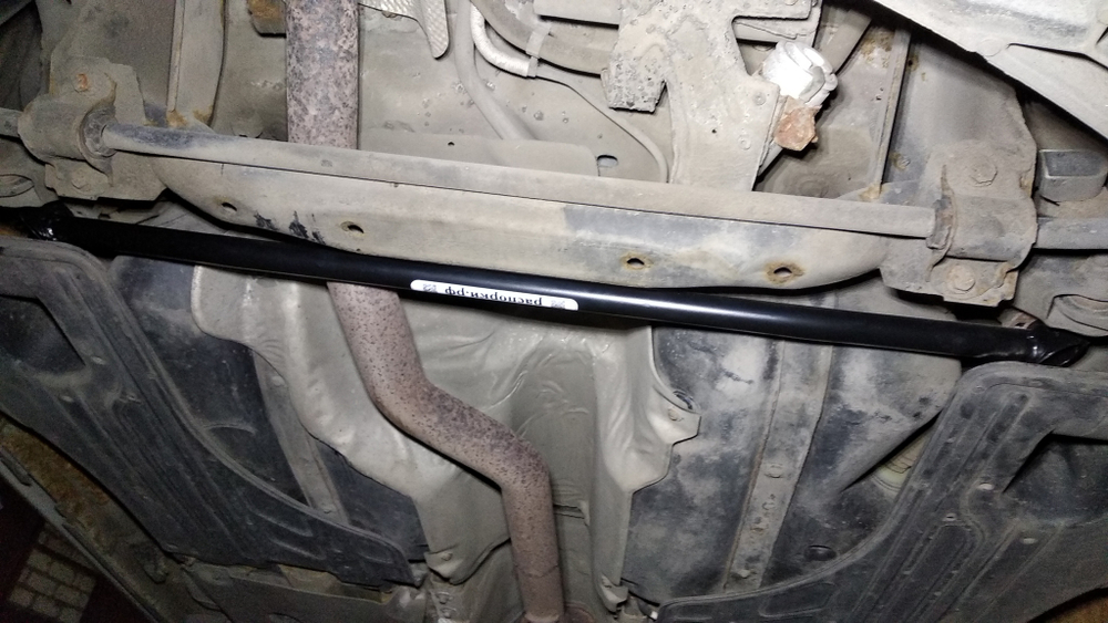 Усилитель заднего подрамника (спереди) передний привод Volvo S60 2 и Volvo S80 2, V60 (ПОД ЗАКАЗ)