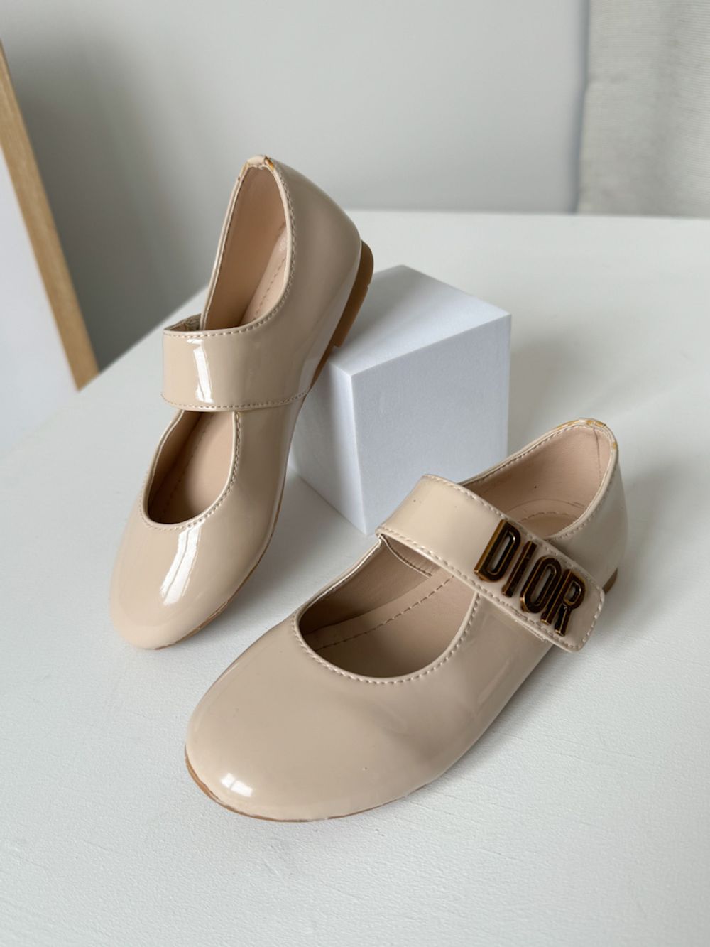 Лаковые туфли Dior, 28