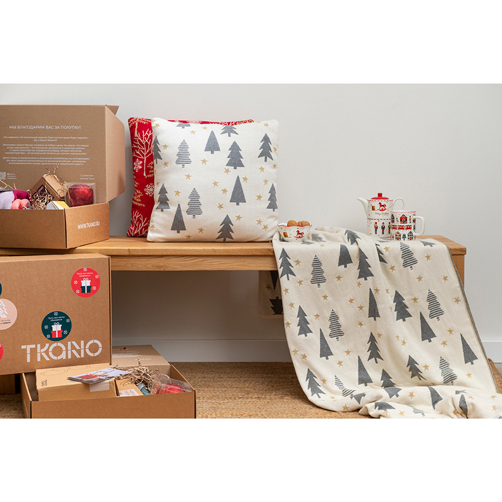 Плед из хлопка с новогодним рисунком magic forest из коллекции new year essential, 130х180 см