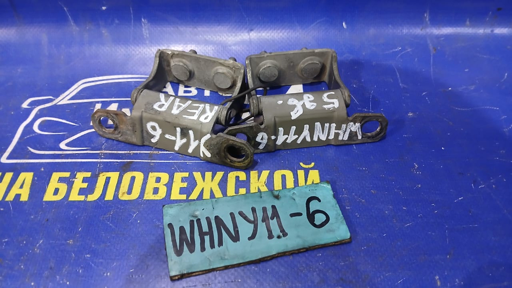 Петля багажника NISSAN WINGROAD 1999