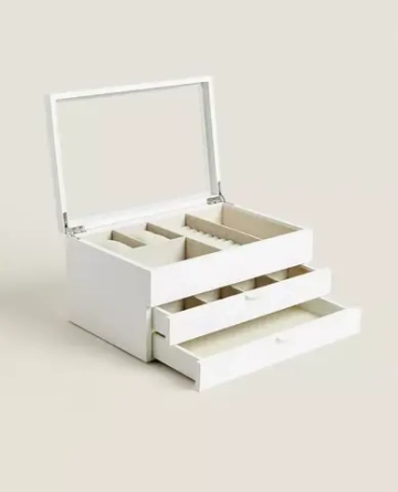 ZARA HOME ЛАКИРОВАННАЯ ШКАТУЛКА ДЛЯ УКРАШЕНИЙ С ВЫДВИЖНЫМИ ЯЩИКАМИ, БЕЛЫЙ