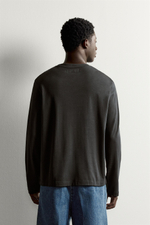 ФУТБОЛКА С ДЛИННЫМИ РУКАВАМИ КЛАССИЧЕСКОГО КРОЯ — ZARA