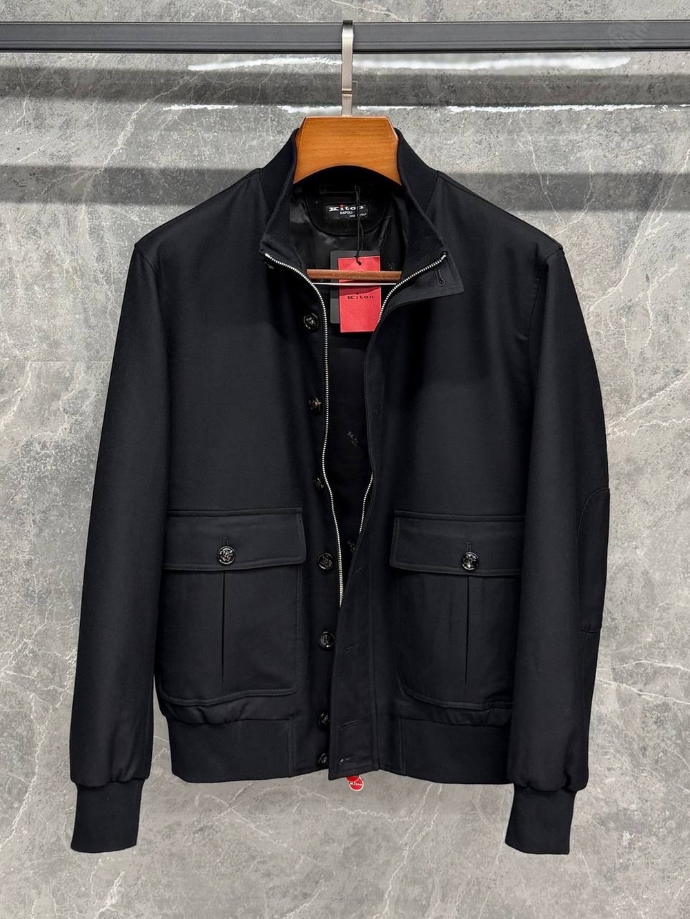 Костюм Kiton