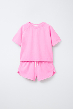 ZARA КОМПЛЕКТ ИЗ ФУТБОЛКИ И ШОРТОВ, НЕОНОВЫЙ РОЗОВЫЙ